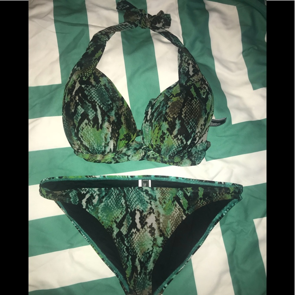 💜2/$15 [2Bamboo] Bikini: EUC Sexy Snakeskin